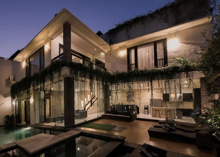 Seminyak Sky-Villa 3- 8 Bedroom Brilliant Location Between Beach To Shopping